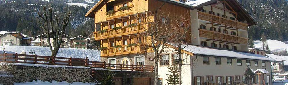 Wellness Hotel Dolomia Soraga Extérieur photo