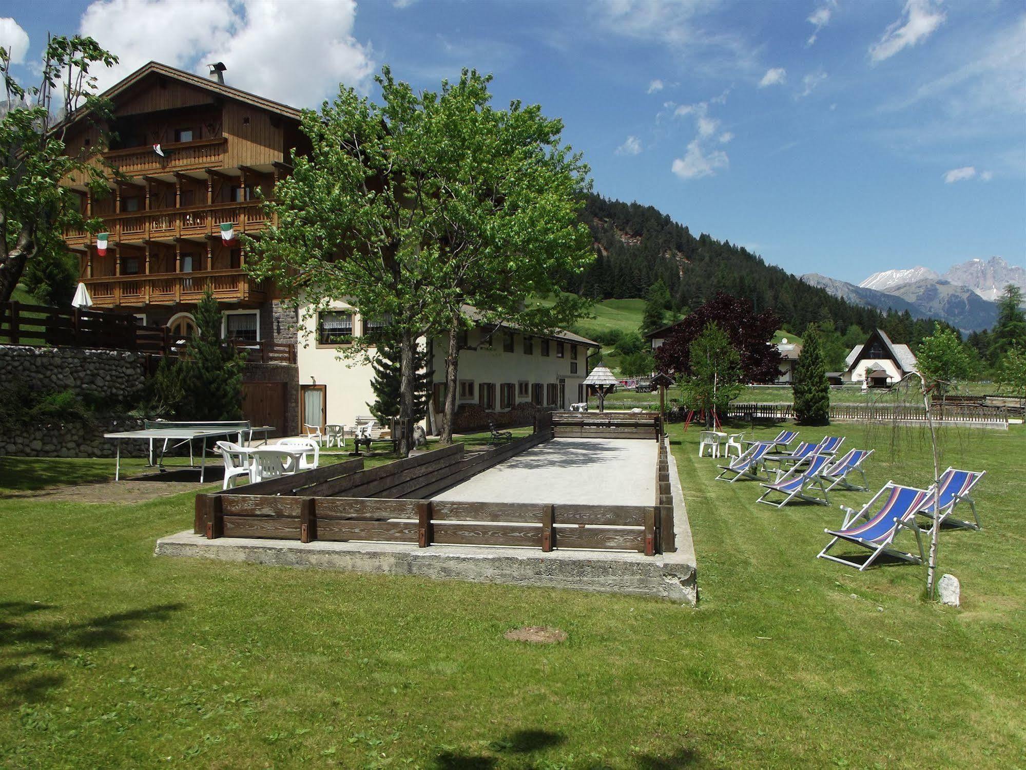 Wellness Hotel Dolomia Soraga Extérieur photo